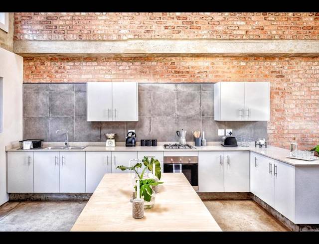 2 BEDROOM PROPERTY TO RENT IN BRAAMFONTEIN